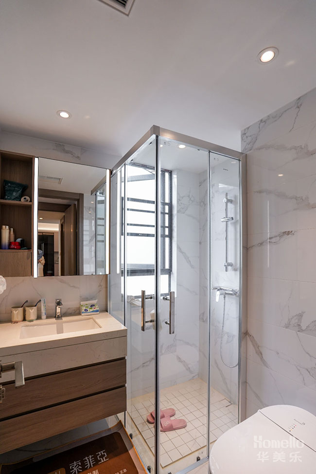 102㎡三居，寬敞橫廳結構+實用軟裝搭配，打造簡約溫馨之家